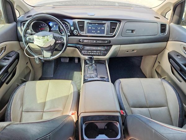 2015 KIA SEDONA