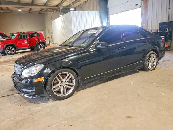 2013 MERCEDES-BENZ C C300