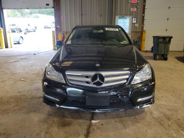 2013 MERCEDES-BENZ C C300