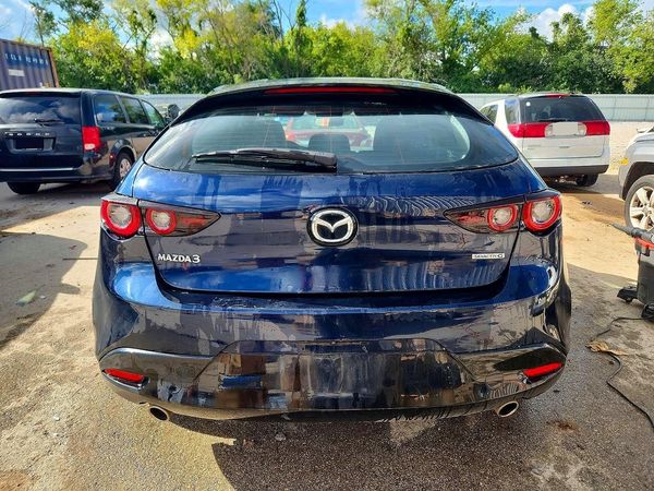 2025 MAZDA 3 Select Sport Package