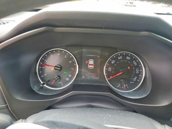 2019 TOYOTA RAV4 LE