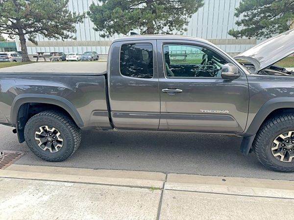 2016 TOYOTA TACOMA