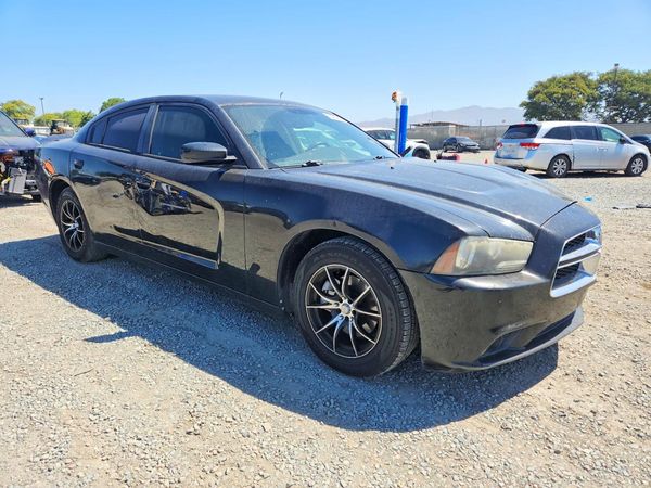 2013 DODGE CHARGER SXT