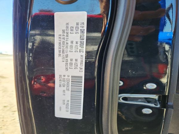 2013 DODGE CHARGER SXT