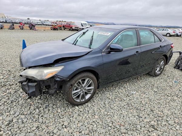2015 TOYOTA CAMRY