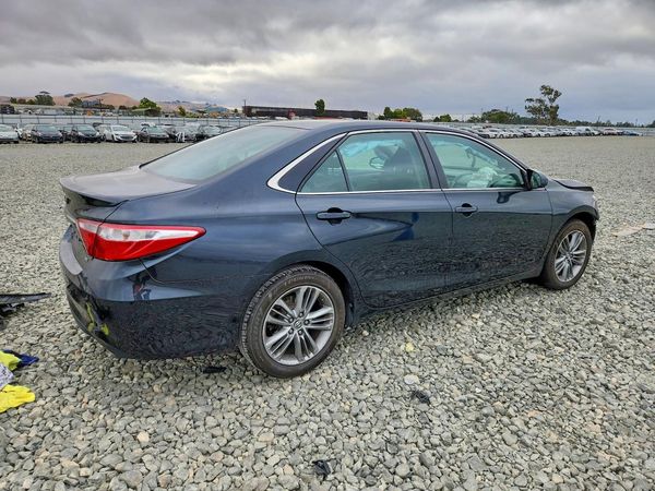 2015 TOYOTA CAMRY