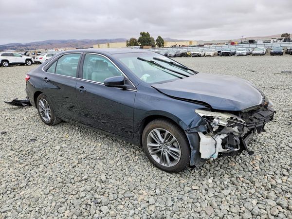 2015 TOYOTA CAMRY