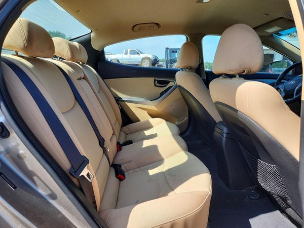 2013 HYUNDAI ELANTRA