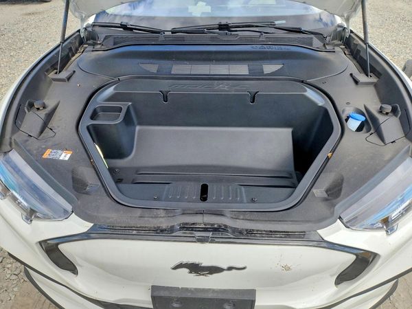 2026 FORD MUSTANG Premium — Engine bay