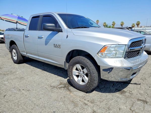 2017 RAM 1500 SLT