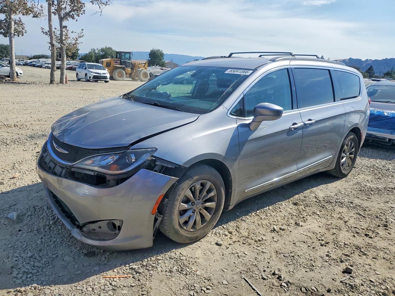 2017 CHRYSLER PACIFICA Touring L