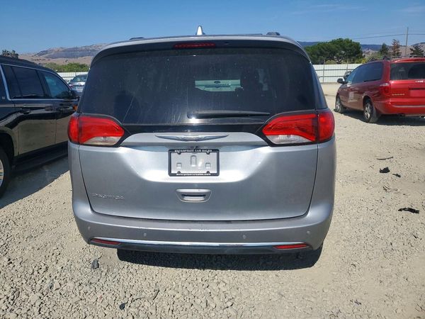 2017 CHRYSLER PACIFICA Touring L