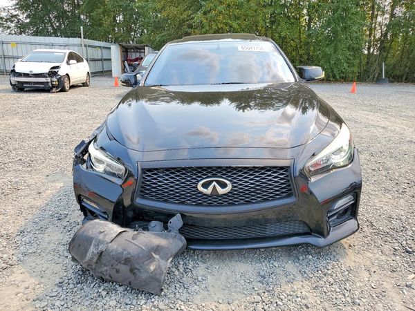 2015 INFINITI Q50