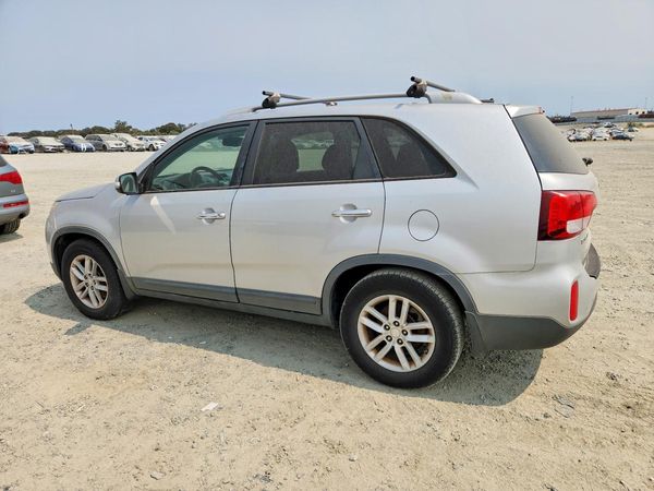 2014 KIA SORENTO Base/ LX