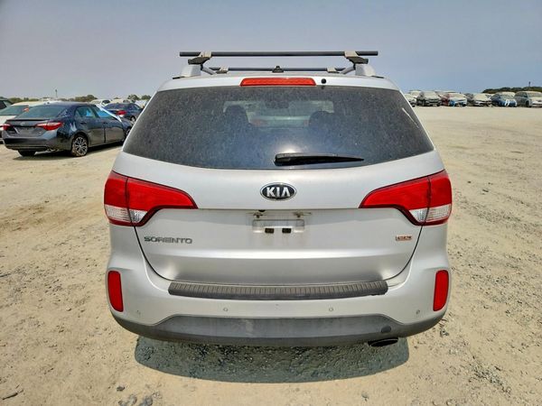 2014 KIA SORENTO Base/ LX