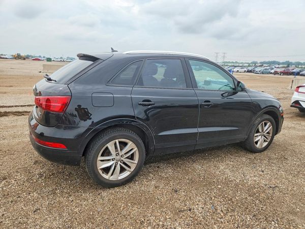 2017 AUDI Q3 quattro Premium