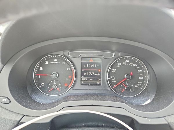 2017 AUDI Q3 quattro Premium