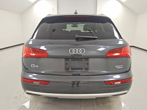 2018 AUDI Q5 quattro Premium Plus