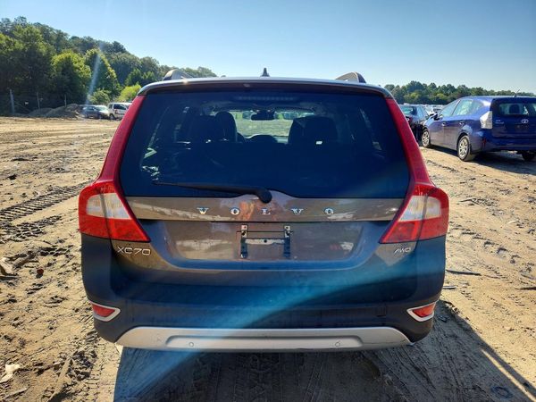 2012 VOLVO XC70