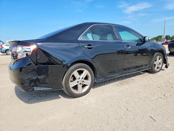 2013 TOYOTA CAMRY