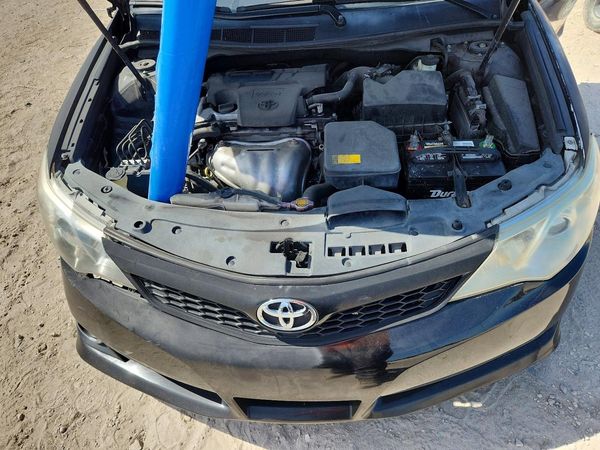 2013 TOYOTA CAMRY