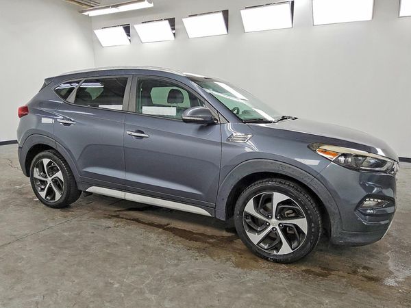 2017 HYUNDAI TUCSON