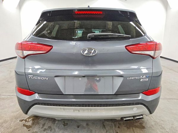 2017 HYUNDAI TUCSON