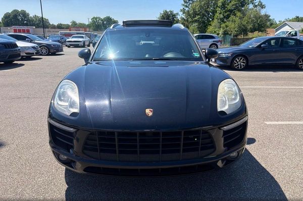 2015 PORSCHE MACAN
