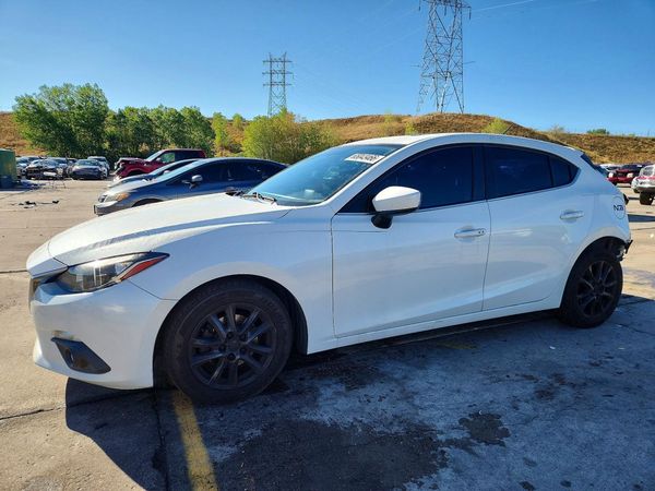 2016 MAZDA 3 Touring/GS