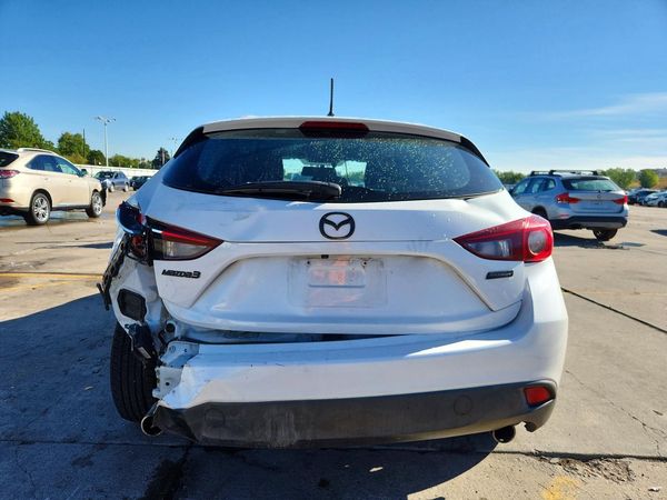 2016 MAZDA 3 Touring/GS