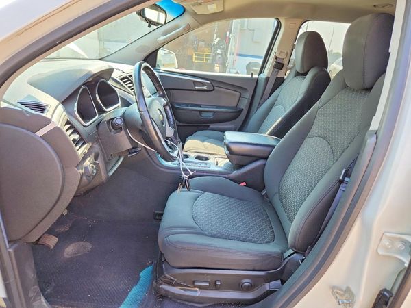 2012 CHEVROLET TRAVERSE LT