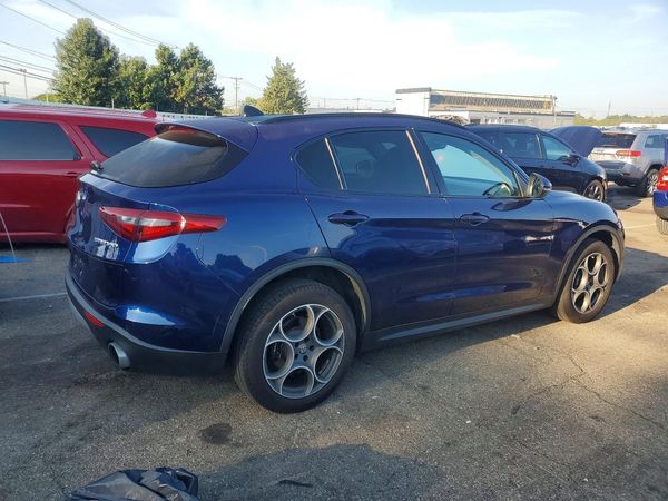 2018 ALFA ROMEO STELVIO AWD