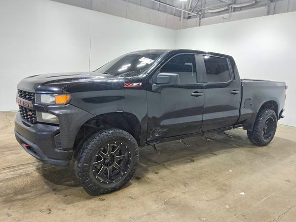 2019 CHEVROLET SILVERADO Trail Boss Custom — Front 3/4