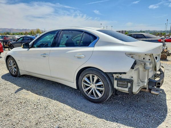 2017 INFINITI Q50