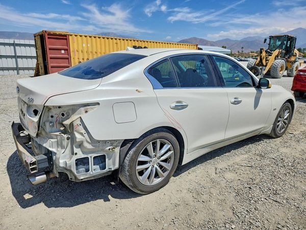 2017 INFINITI Q50