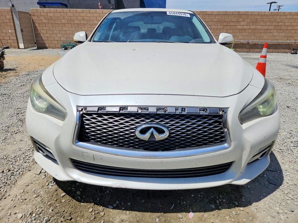 2017 INFINITI Q50