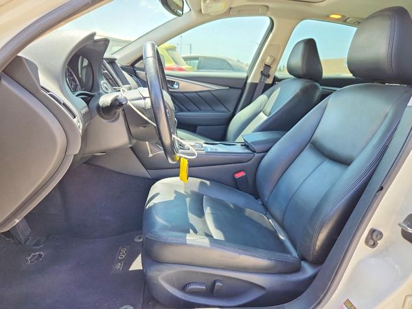 2017 INFINITI Q50