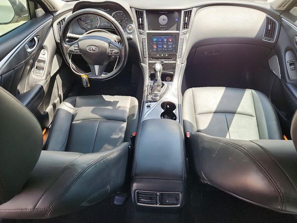 2017 INFINITI Q50
