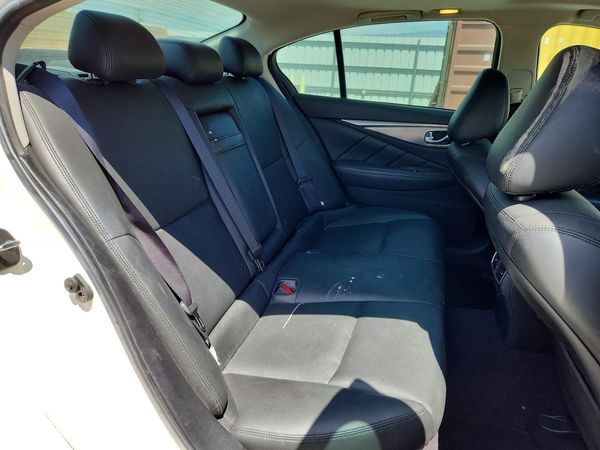2017 INFINITI Q50