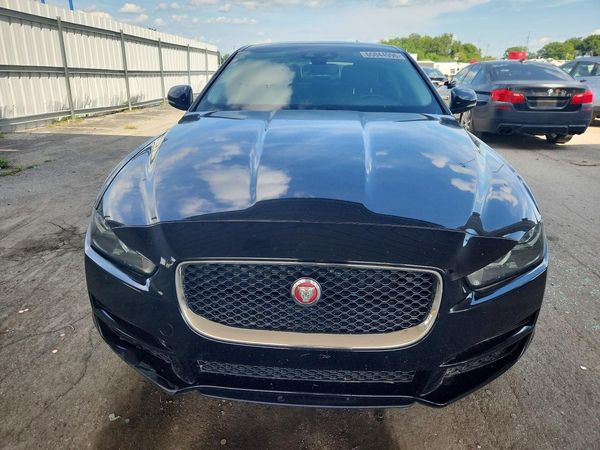 2018 JAGUAR XE