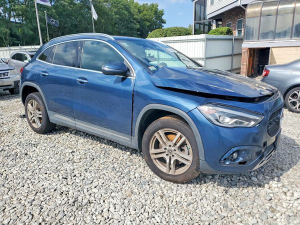 2021 MERCEDES-BENZ GLA-CLASS GLA250-4M — Passenger 3/4