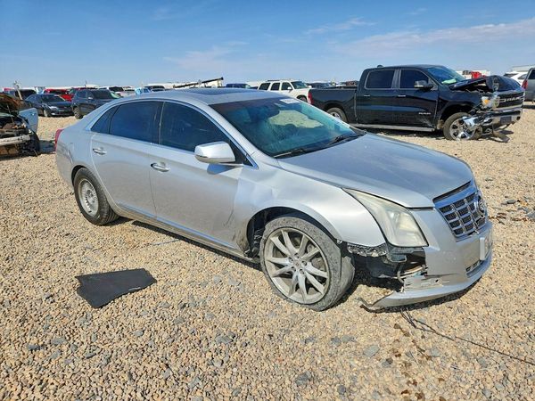 2013 CADILLAC XTS