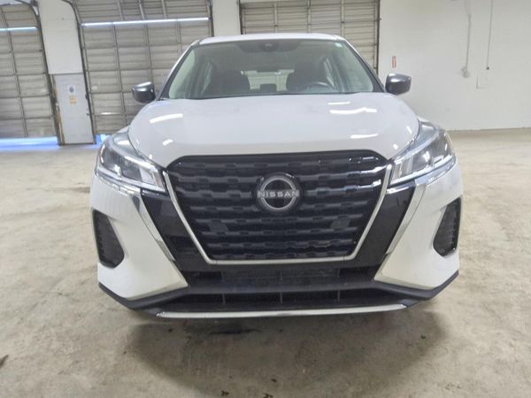2023 NISSAN KICKS S