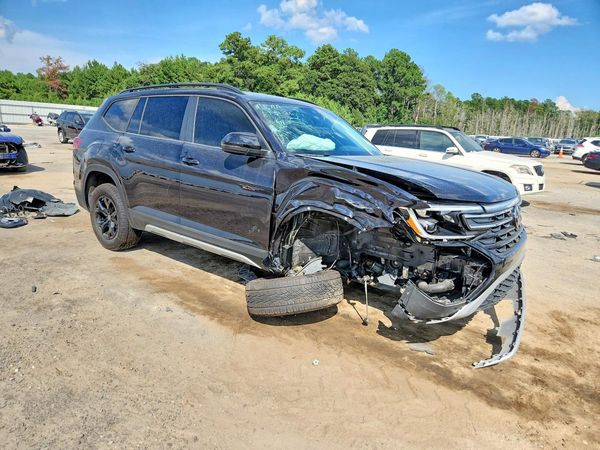 2026 VOLKSWAGEN ATLAS — Passenger 3/4