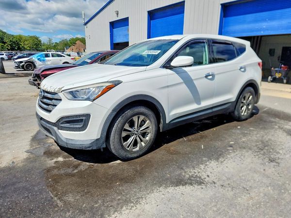 2014 HYUNDAI SANTA FE GL — Front 3/4