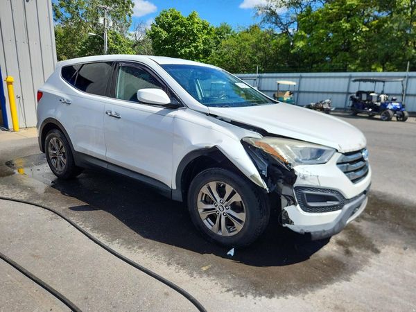 2014 HYUNDAI SANTA FE GL — Passenger 3/4