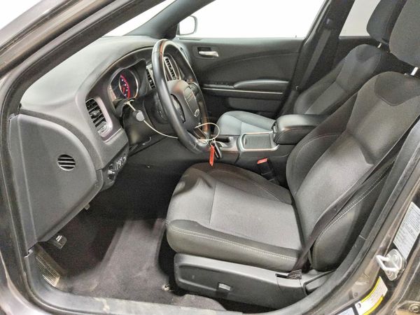 2017 DODGE CHARGER SE