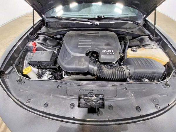 2017 DODGE CHARGER SE