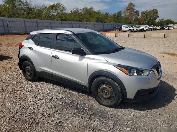 2020 NISSAN KICKS