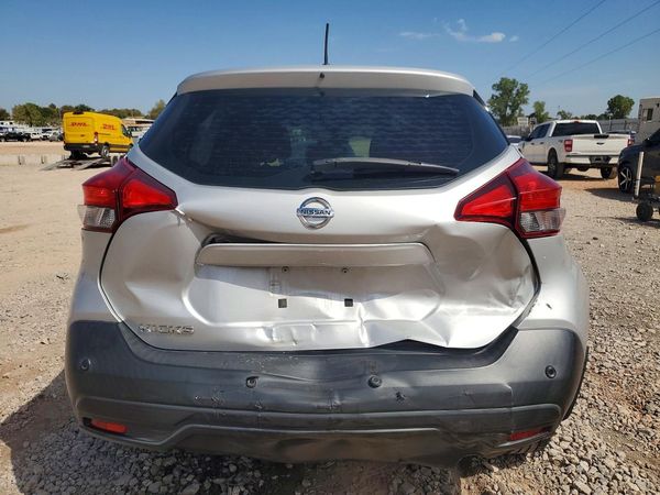 2020 NISSAN KICKS